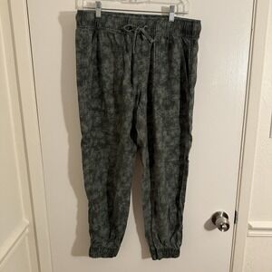 Orvis Women's Camo Tencel Jogging-Style Pants Medium